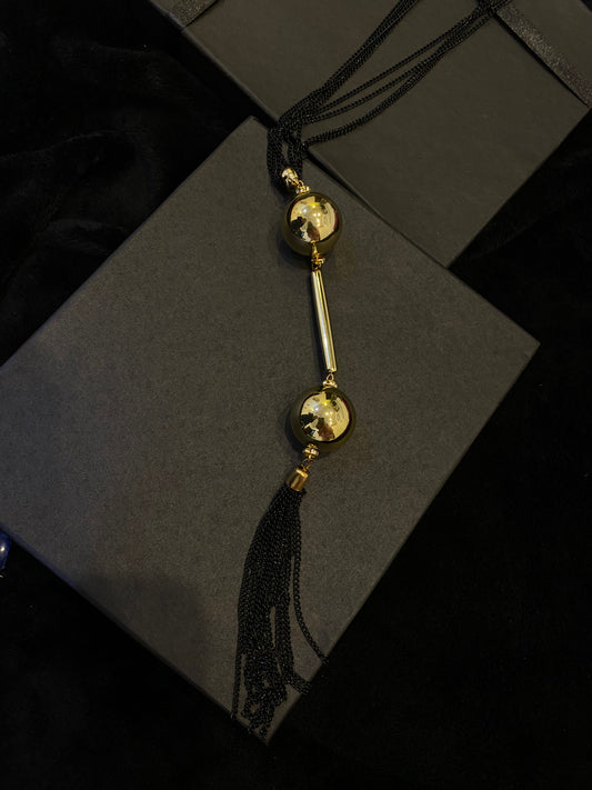 Elegant Gold Tassel Pendant | A205